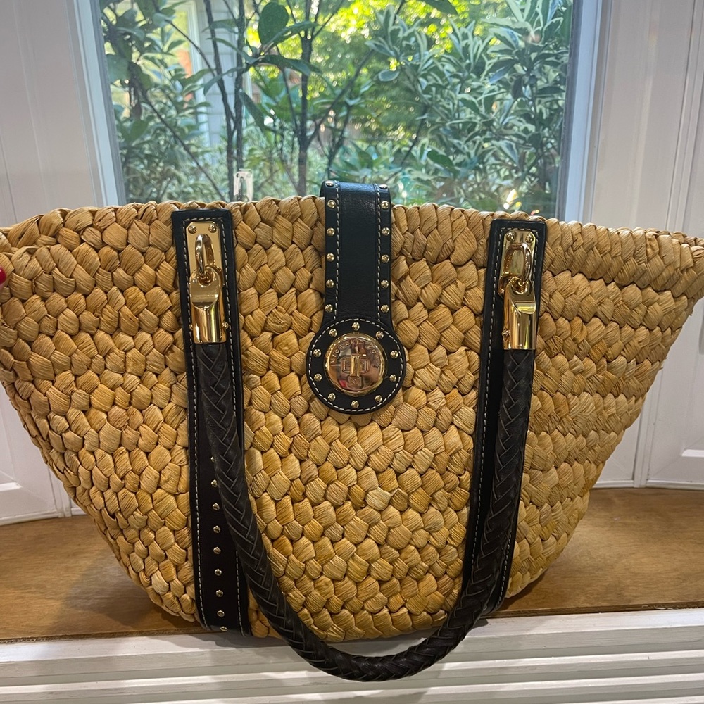Michael Kors summer straw bag. Great Condition!